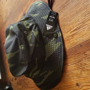 Adidas mens victory bucket hat